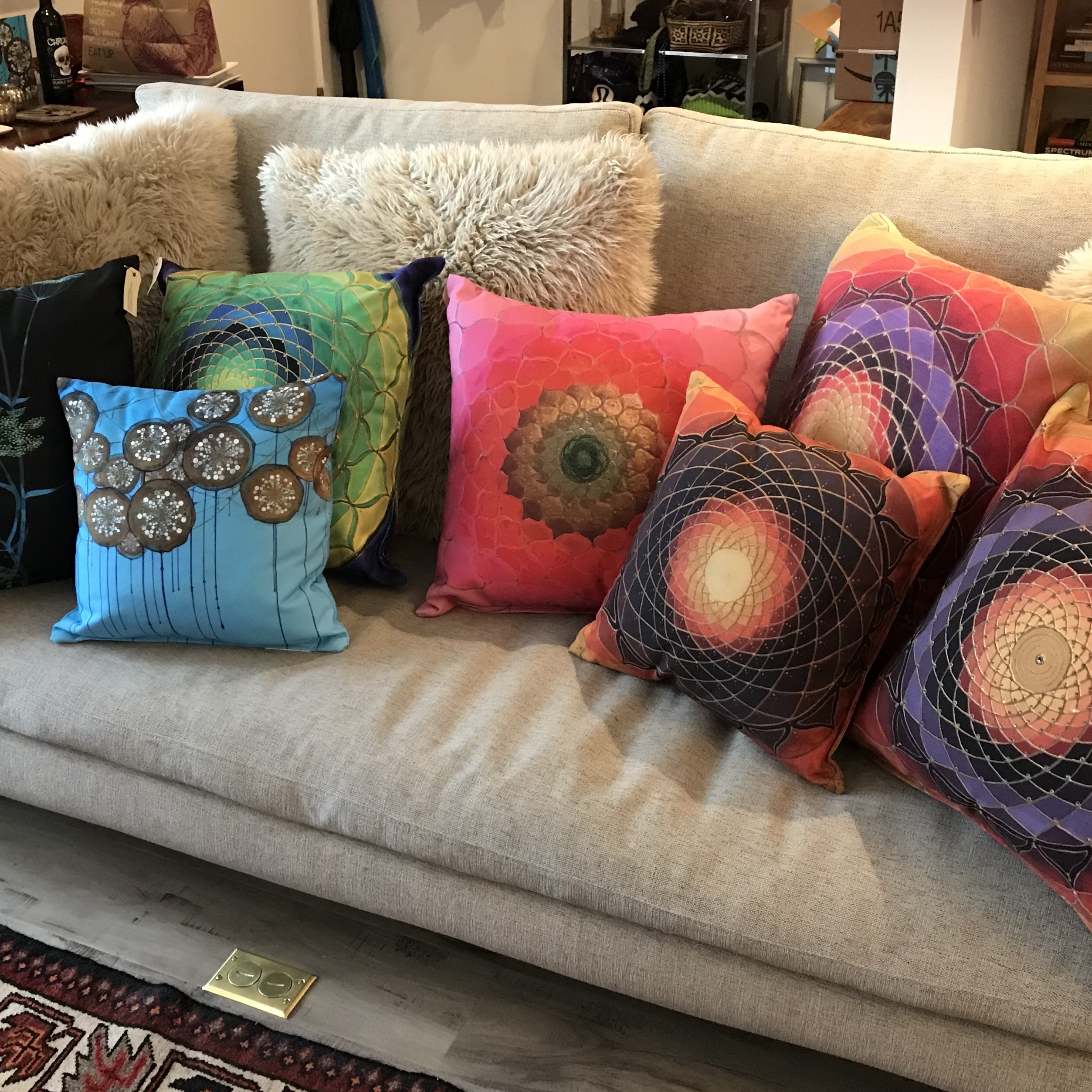 Cushions Array